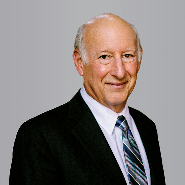 SimonCaplan816