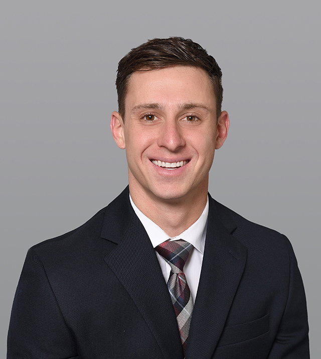 Cruise Adams, Ontario, Senior Associate