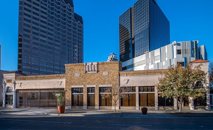 1012 Navarro St, San Antonio, TX