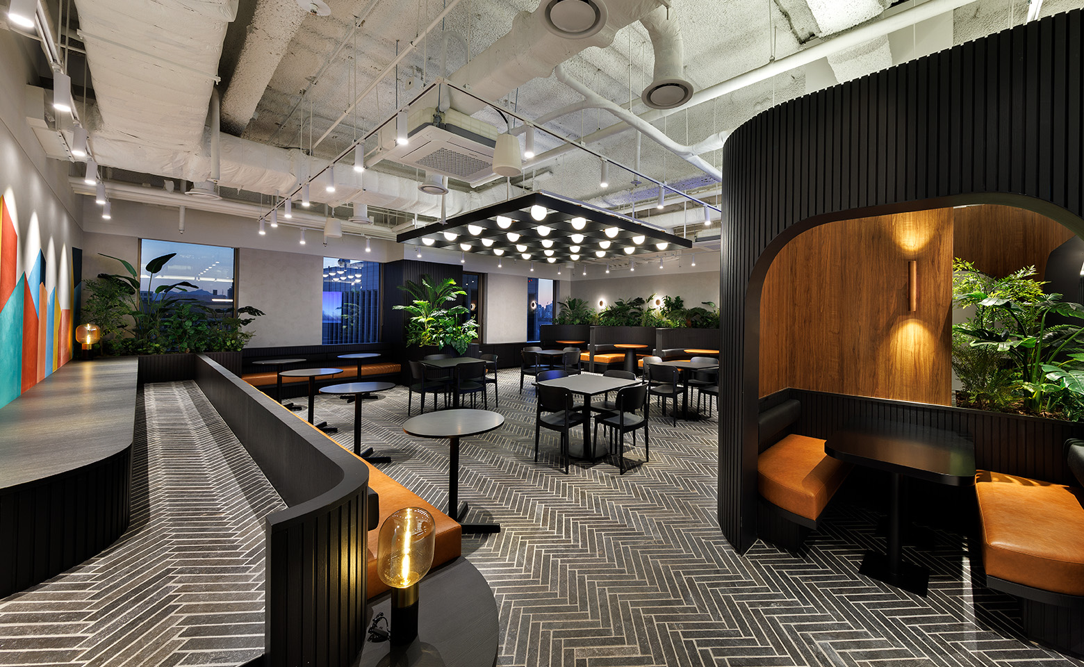 Korea-office2-cw_3777---1560-960-compressed