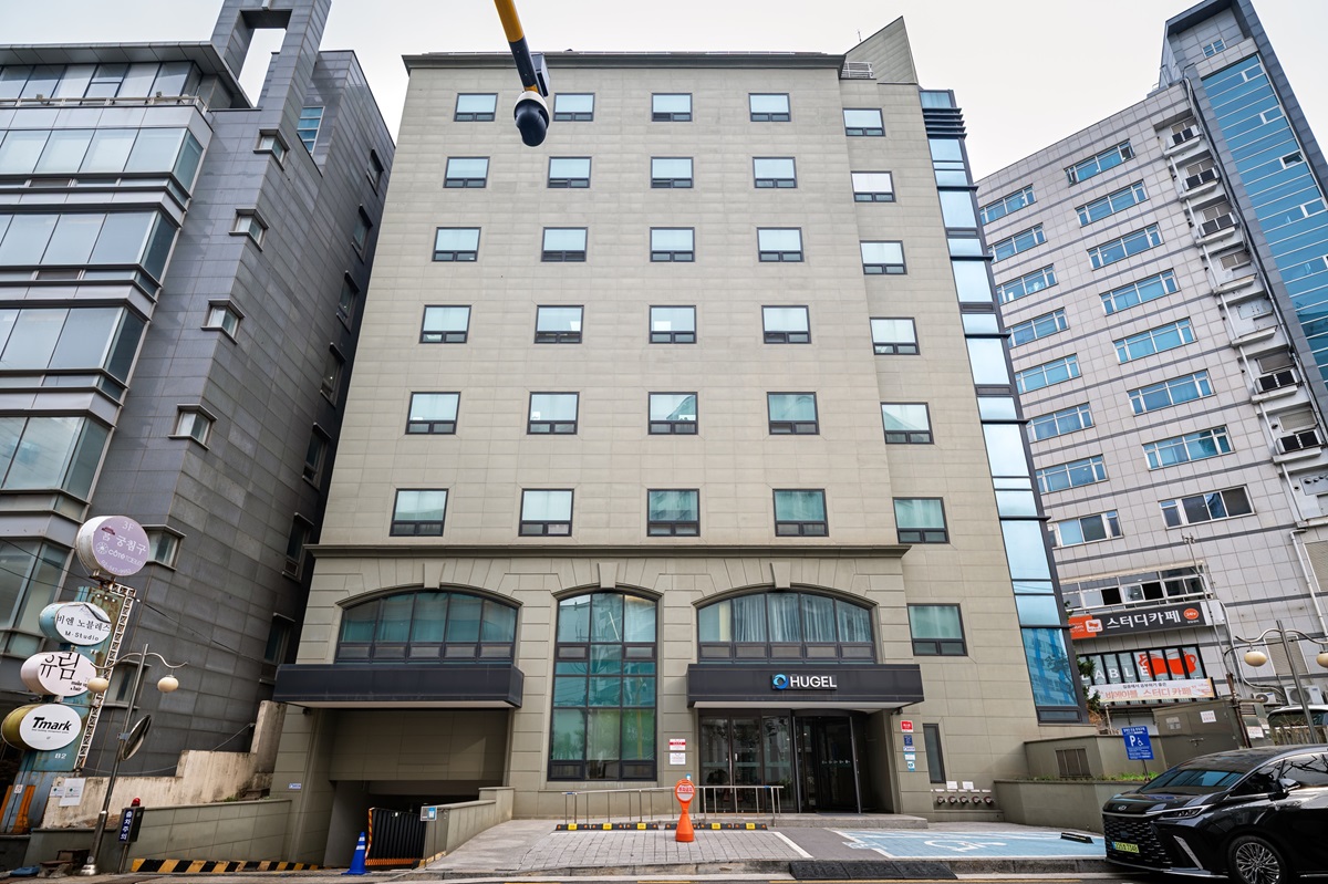 Hogel Building