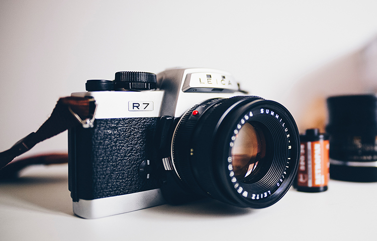 leica-storyheader-mobile
