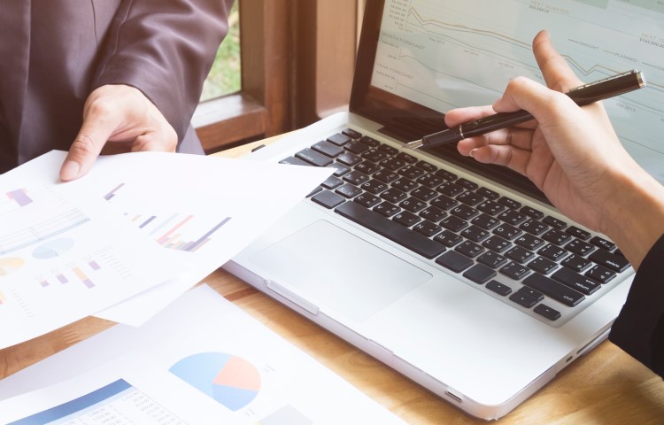 Valuation & Advisory