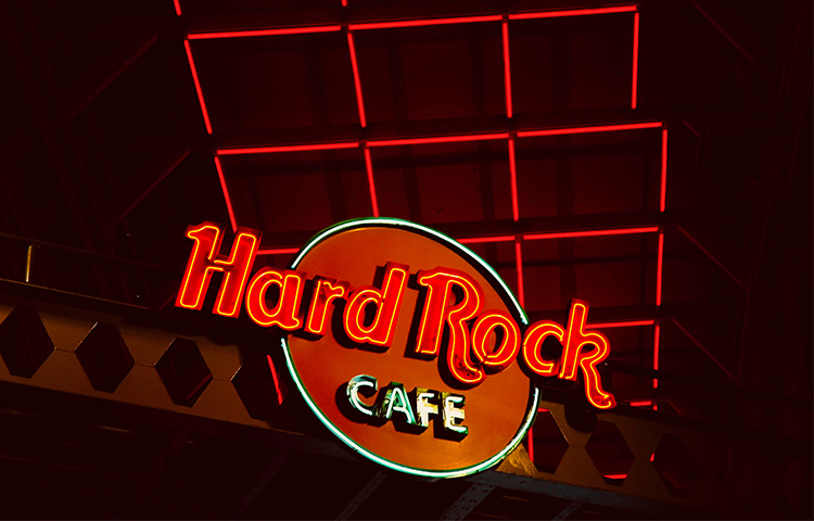 hard-rock-cafe-storyheader-mobile