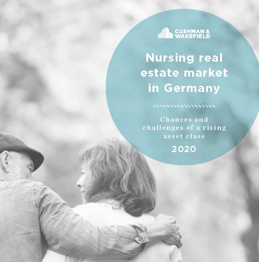 Nursing report cover, couple walking, smiling