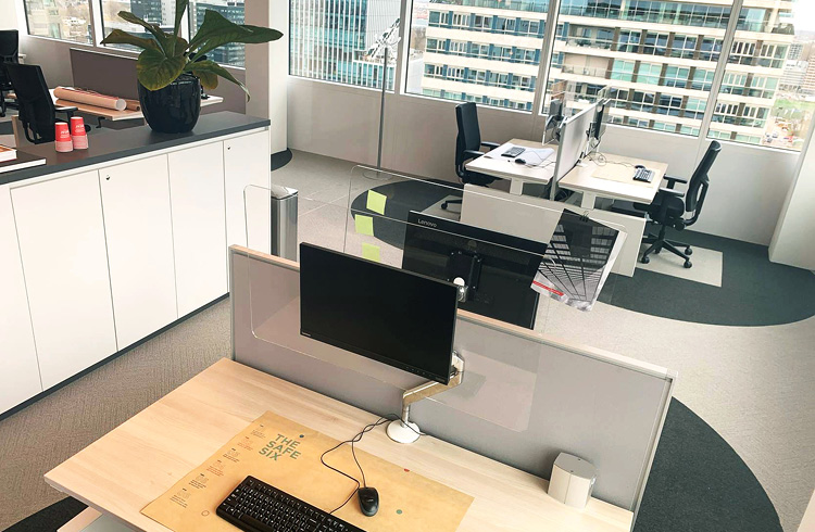 Six Feet Office Netherlands (image)