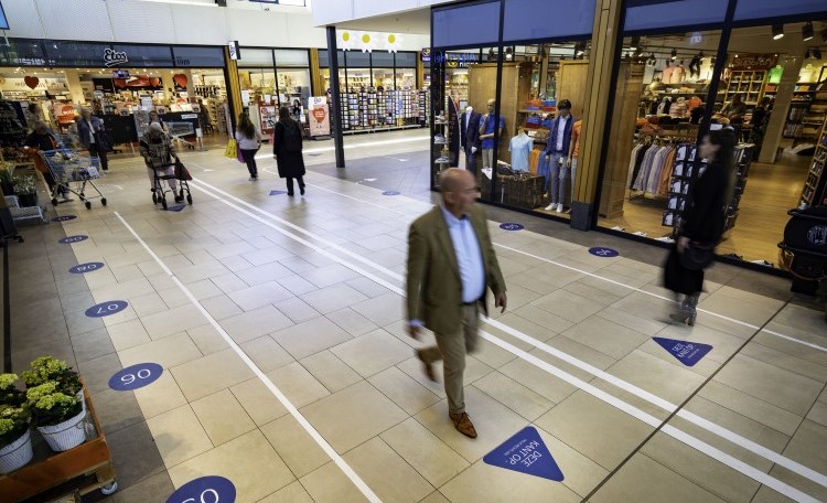 6 feet retail kerkelanden hilversum