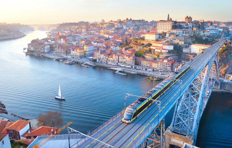 Hero-image-EMEA-offices-porto-small-750x480