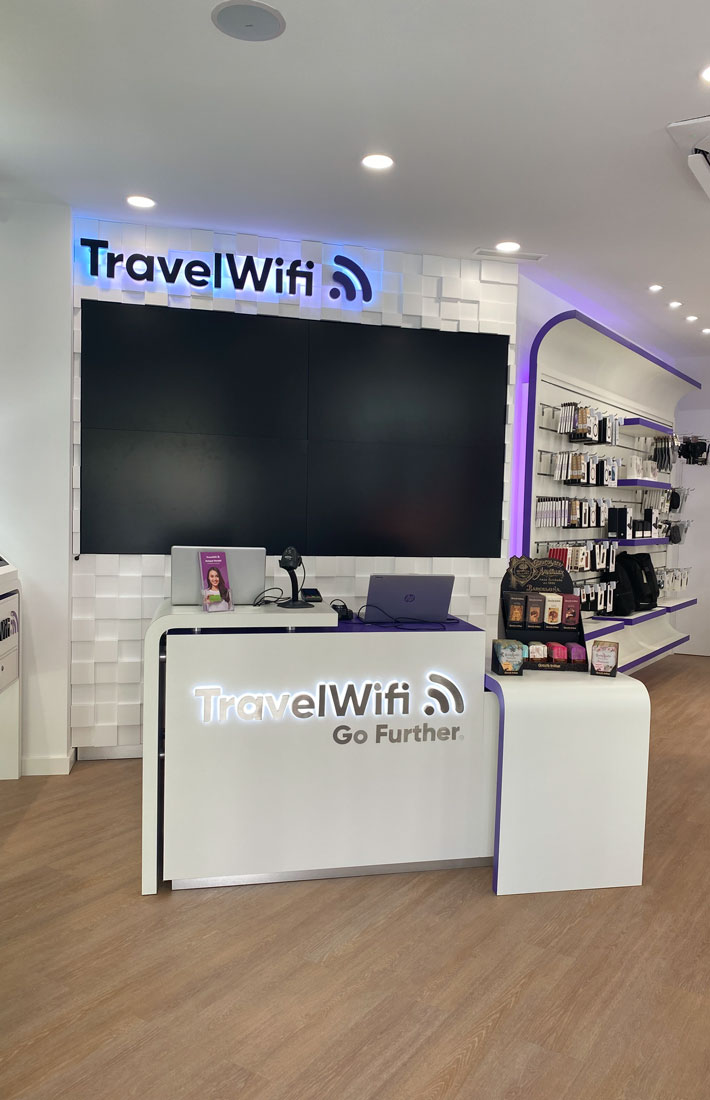 CW-TravelWiFi-new-store-Madrid-710-1100
