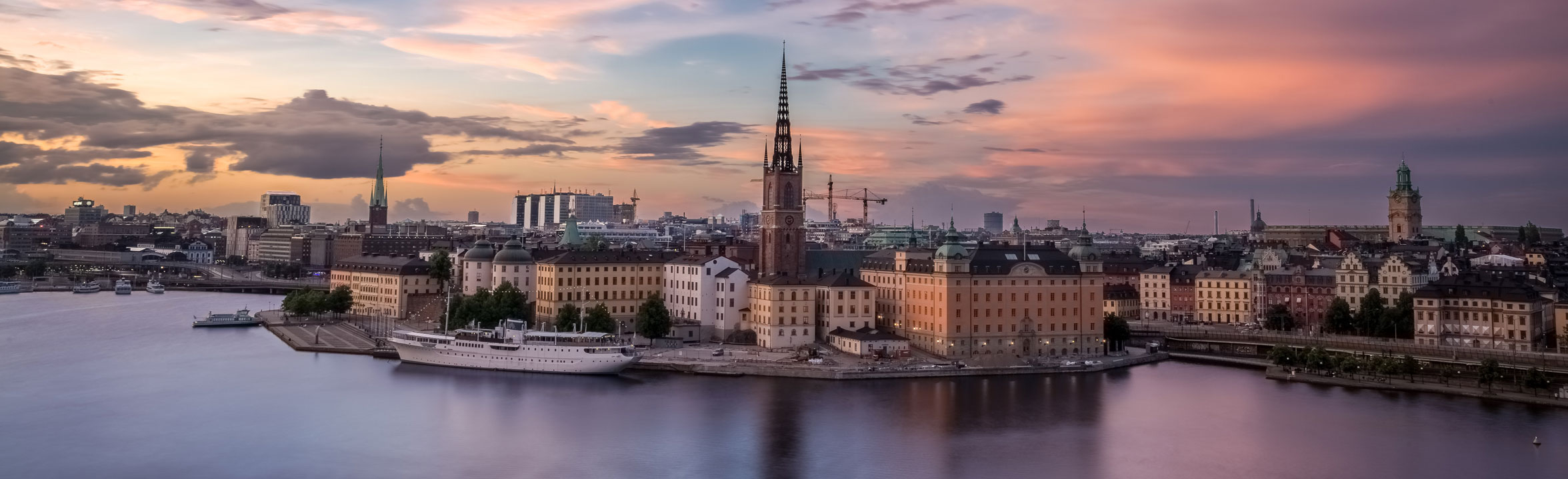 Hero-image-EMEA-offices-stockholm-large-2352x720