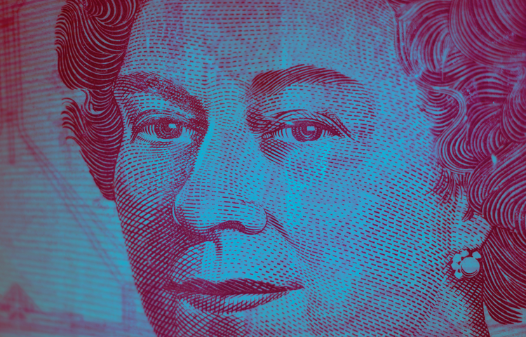 Queen's face on UK bank note