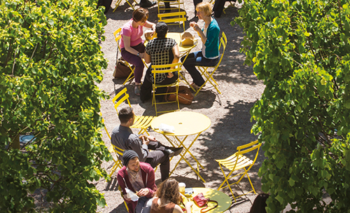 outdoor dining tables