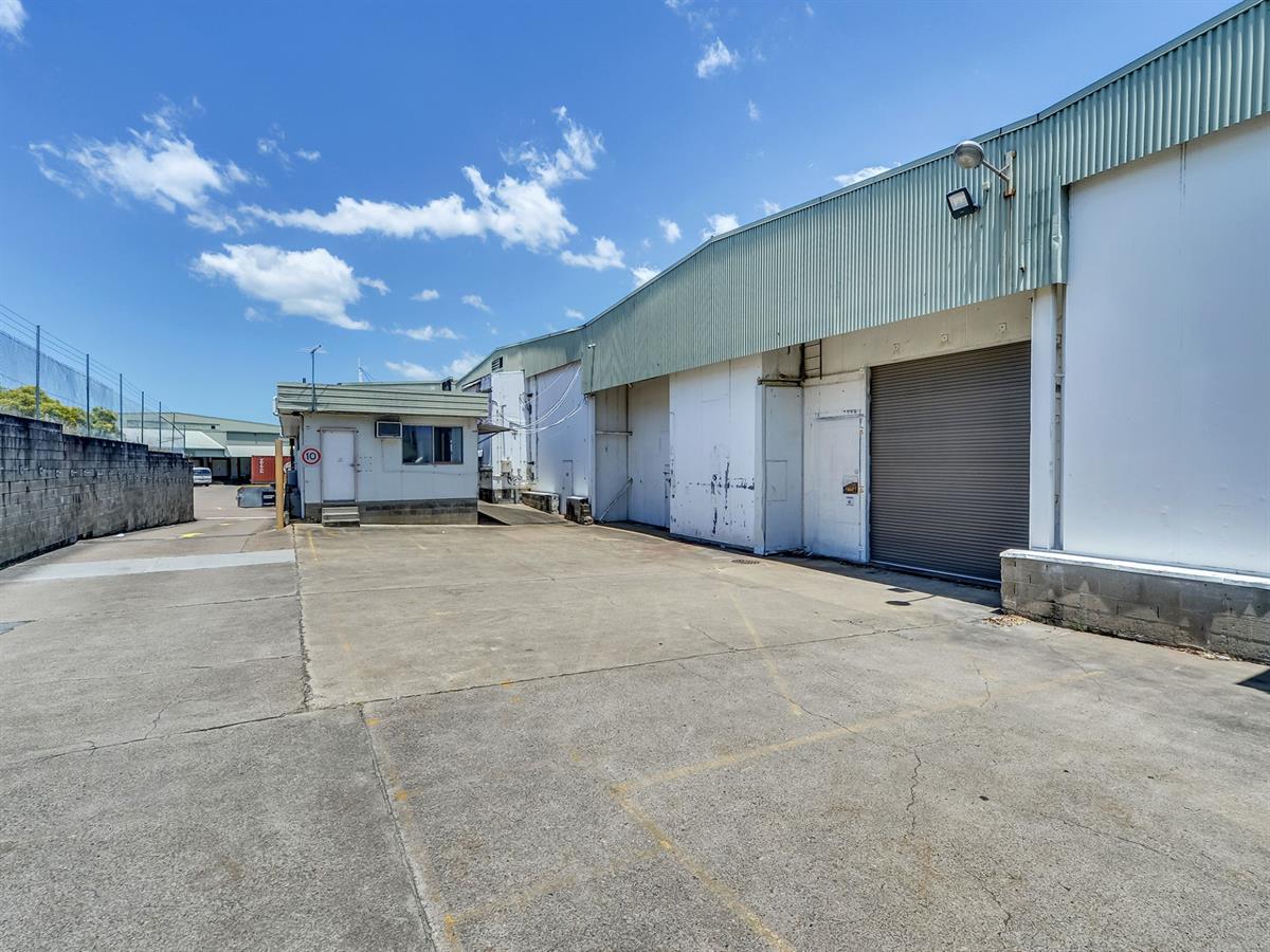 33 Queensport Road