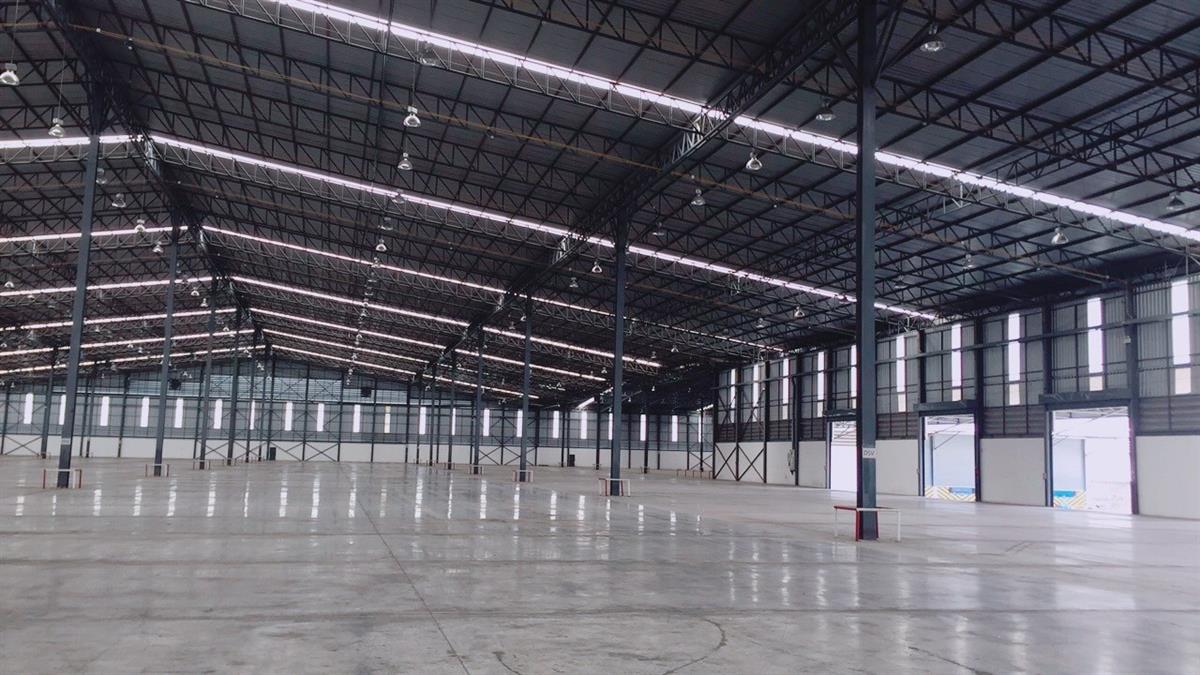Warehouse for rent 20,000 sq.m near WHA Eastern Seaboard Industrial Estate