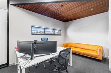 2/14-28 Dunhill Crescent