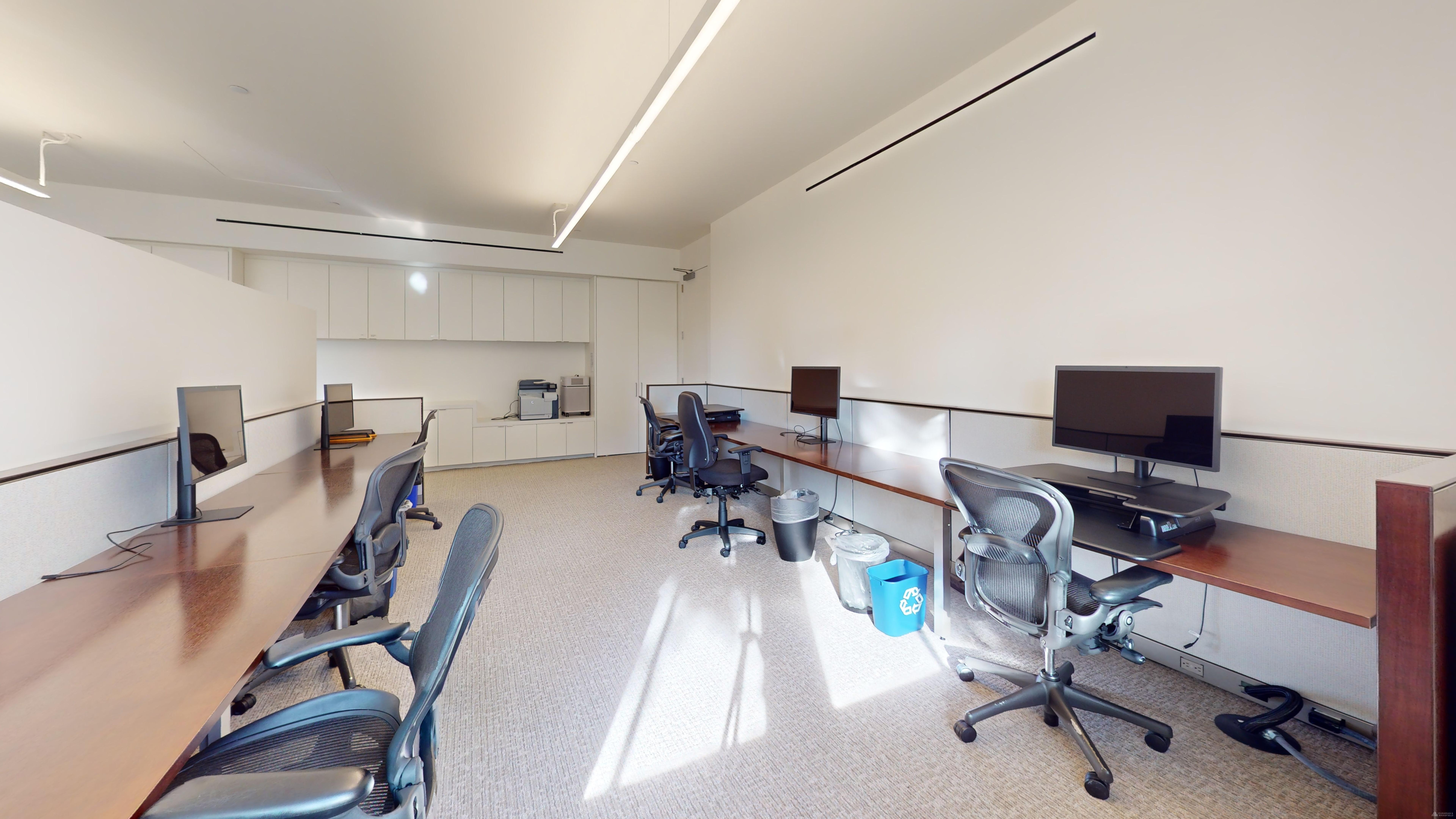 Larkspur - Office