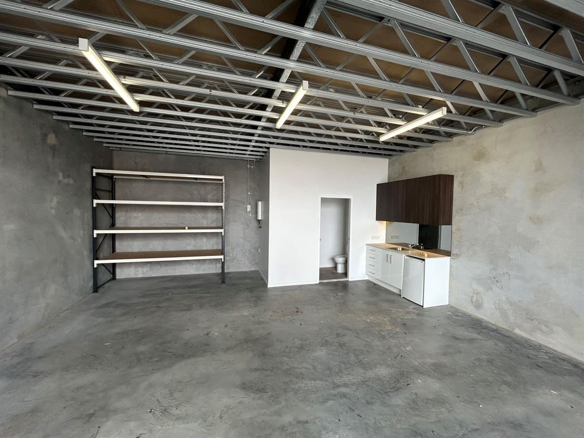 4/109 Holt Street