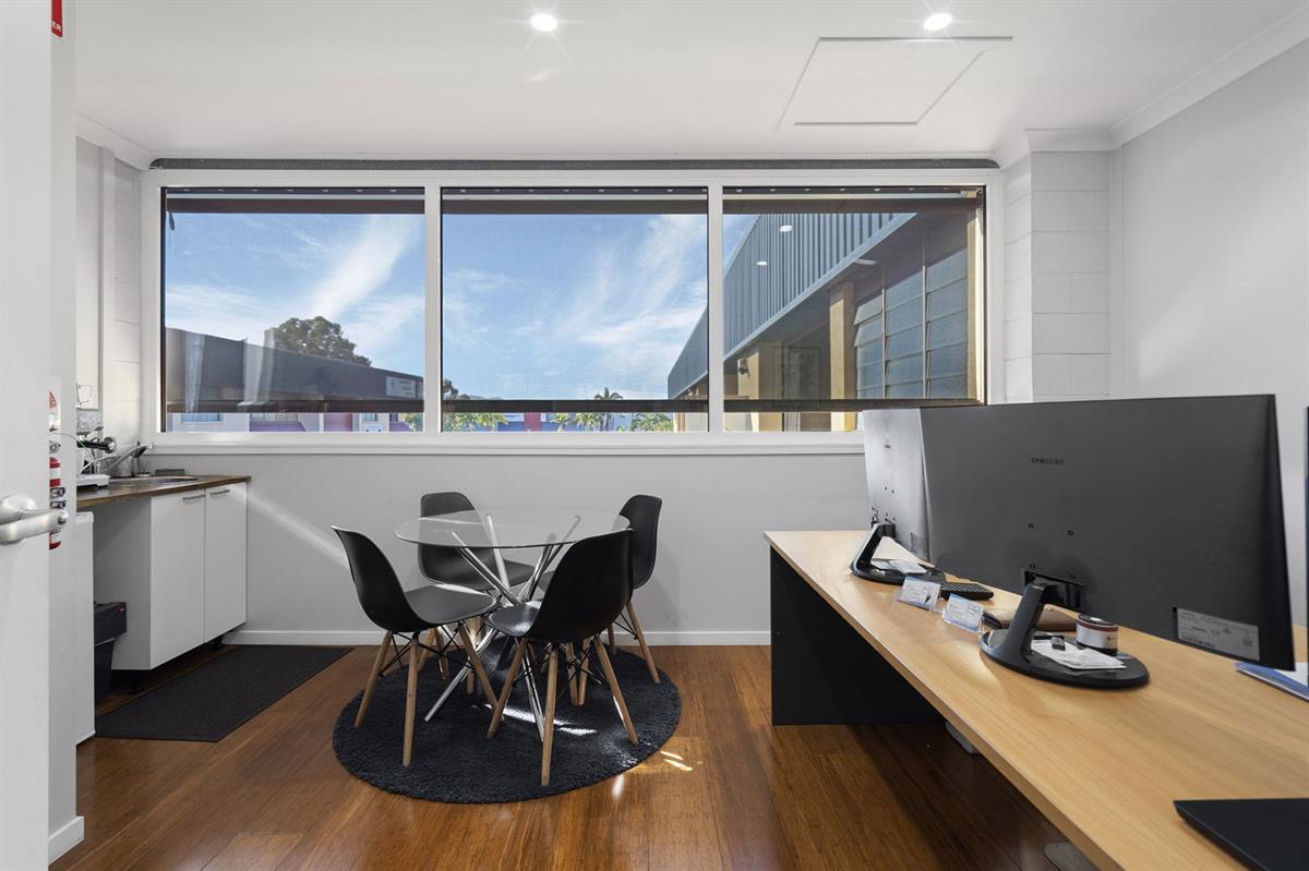 4/36 Devlan Street