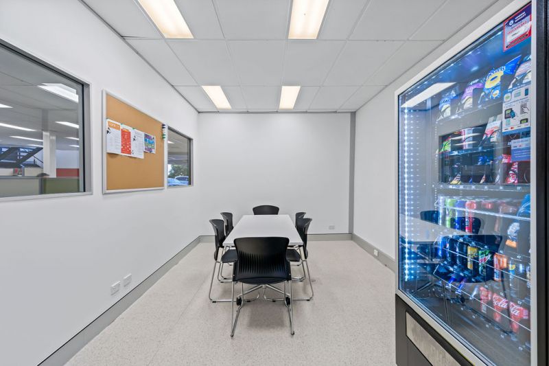3/333 Queensport Road
