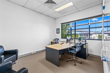 3/333 Queensport Road