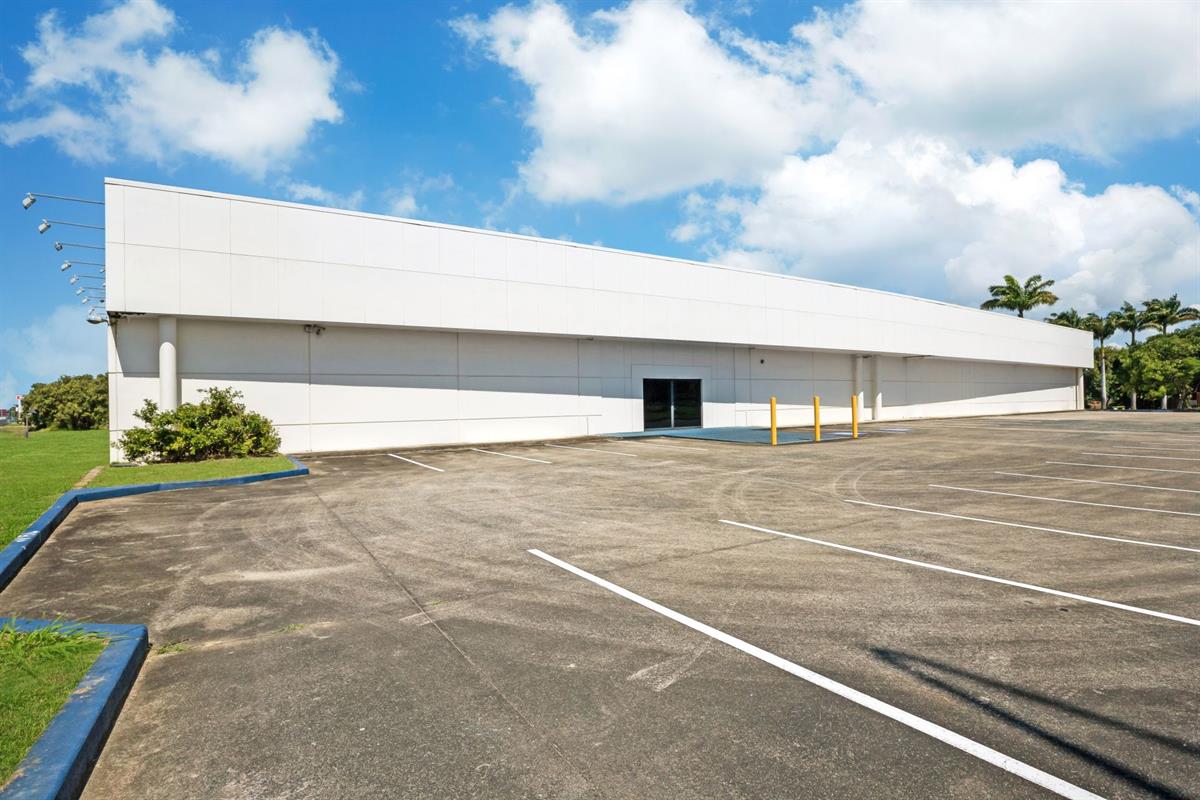 1 Highway Plaza