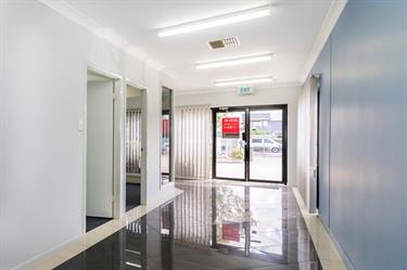 4/77 Riverside Place