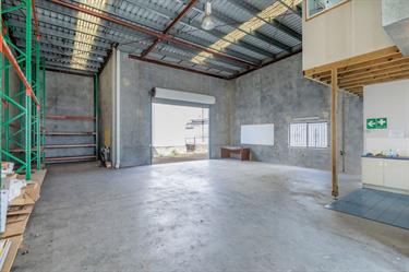 4/77 Riverside Place