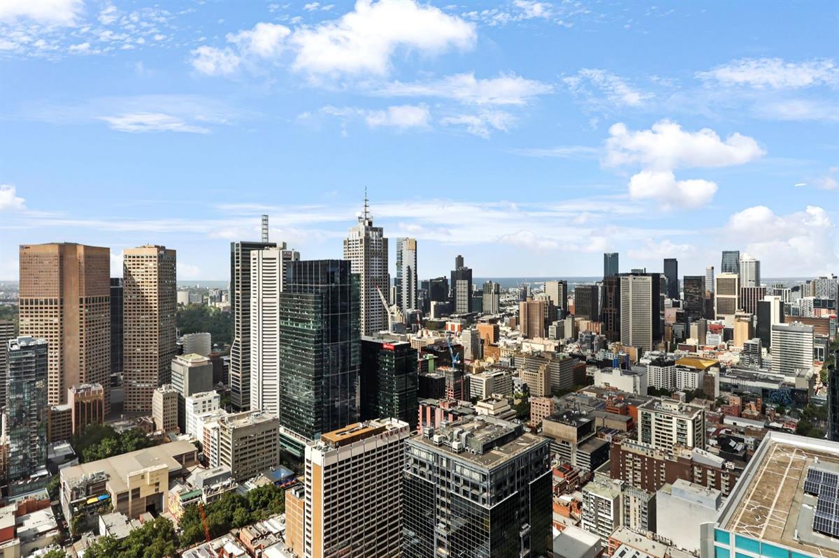 2 Lonsdale Street