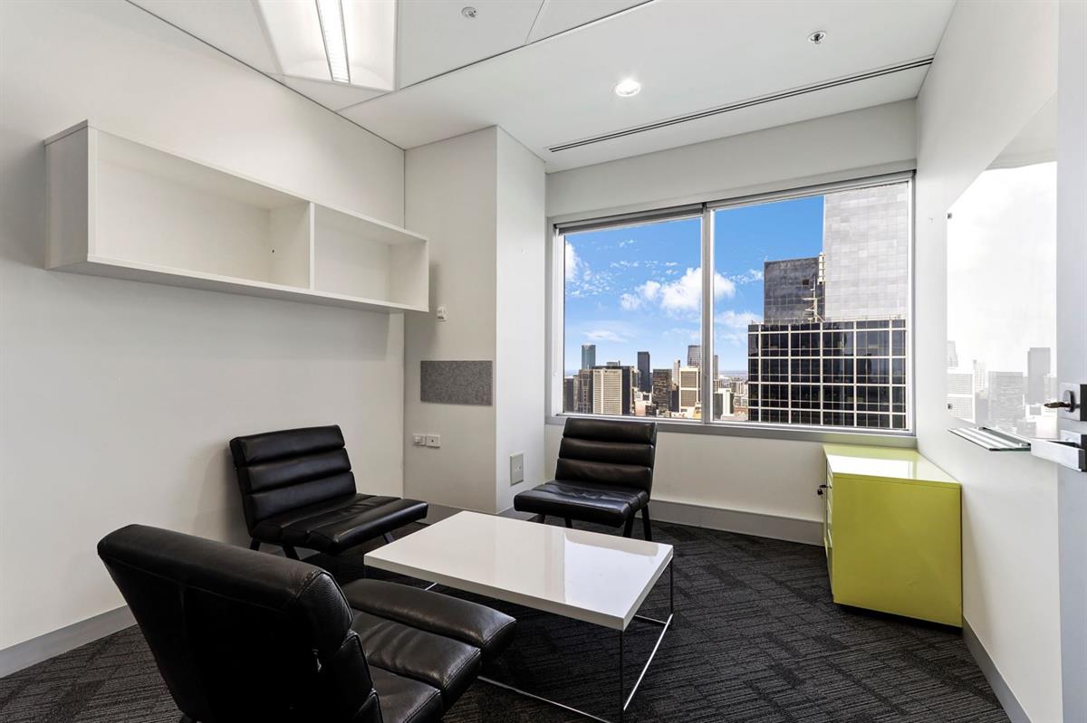 2 Lonsdale Street