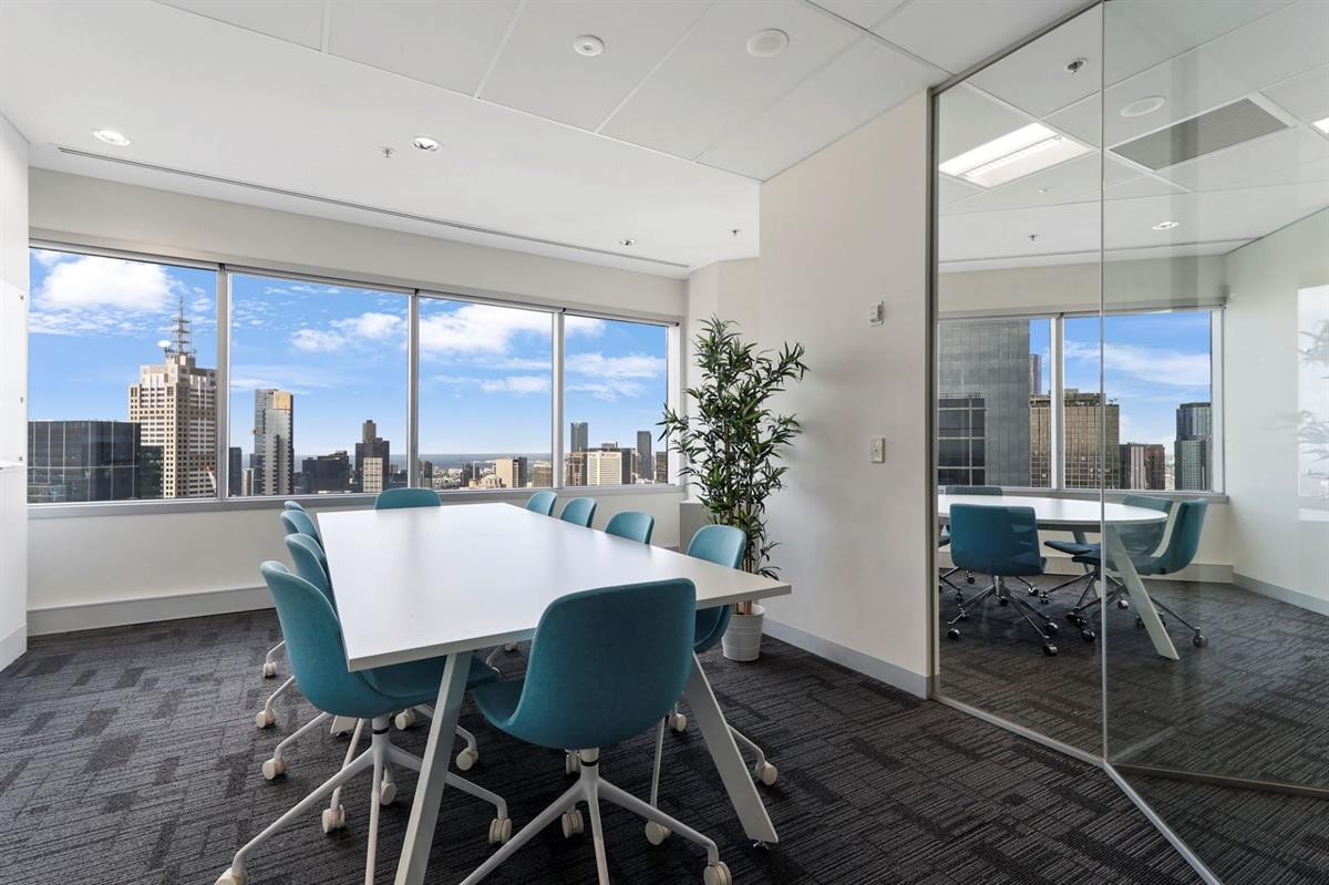 2 Lonsdale Street