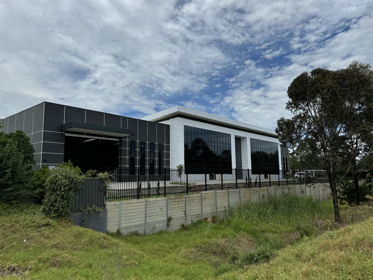 Unit 2/9 Cobar Place