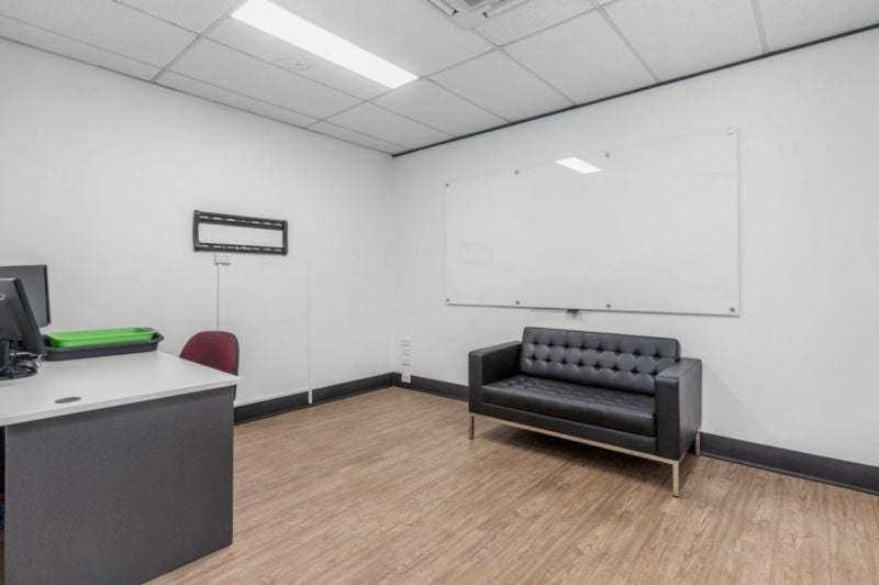 3A/56 EAGLEVIEW PL