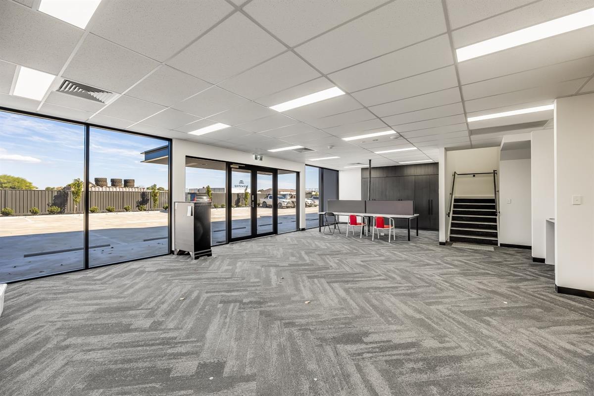 Unit 2/6 Nucera Court