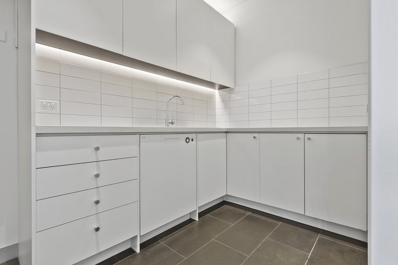 88 Balmain St