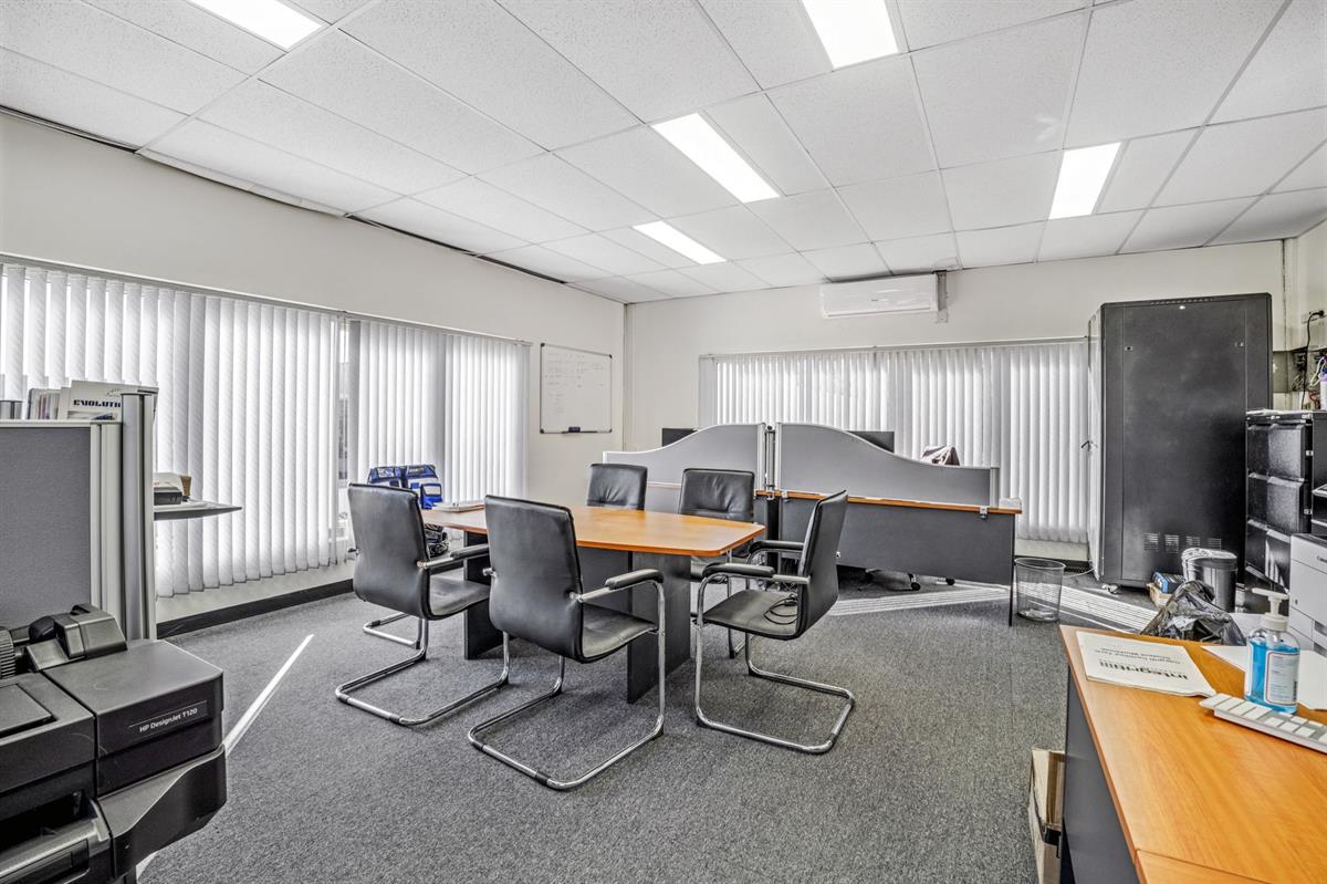 Unit 1/55 Holbeche Road