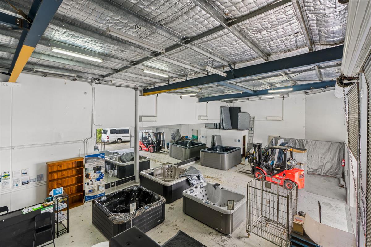 Unit 1/16 Commercial Drive