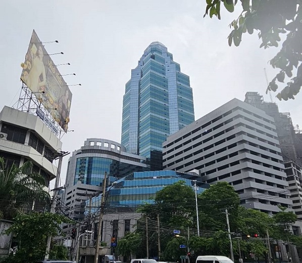 Vanit Building 1