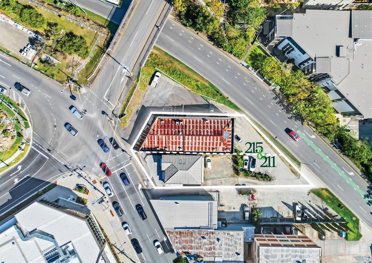 211 & 215 Moggill Road