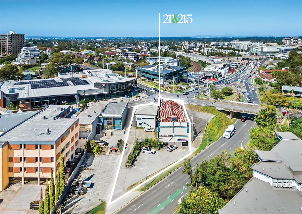 211 & 215 Moggill Road