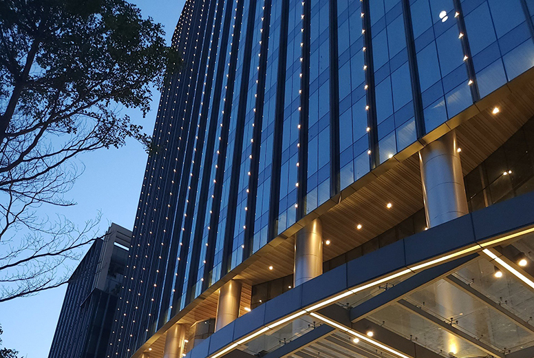 Diamond Park Plaza