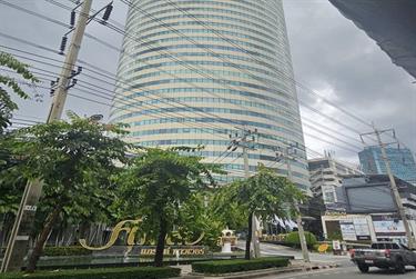 Supalai Grand Tower