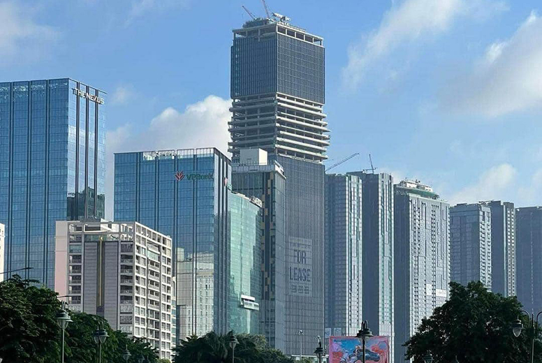 Marina Central Tower