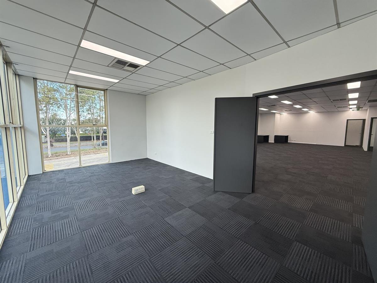 Warehouse 1/72 Topham Road