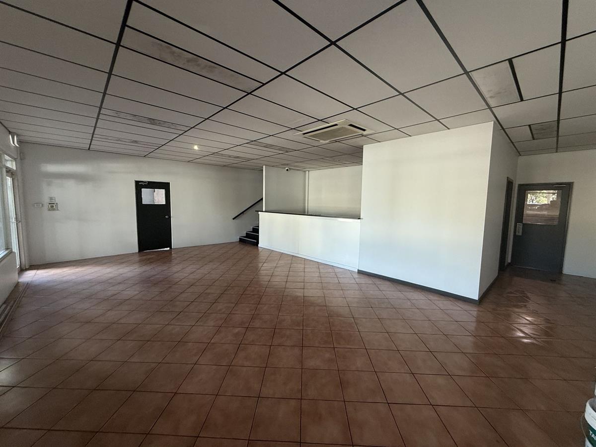 Warehouse 1/72 Topham Road