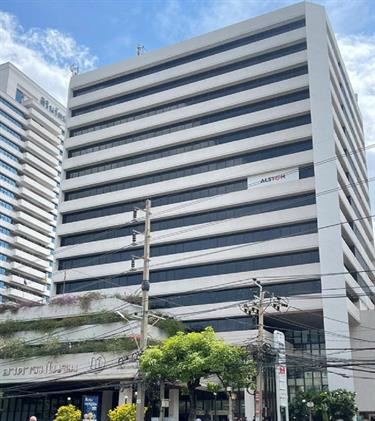 Manorom Tower Office