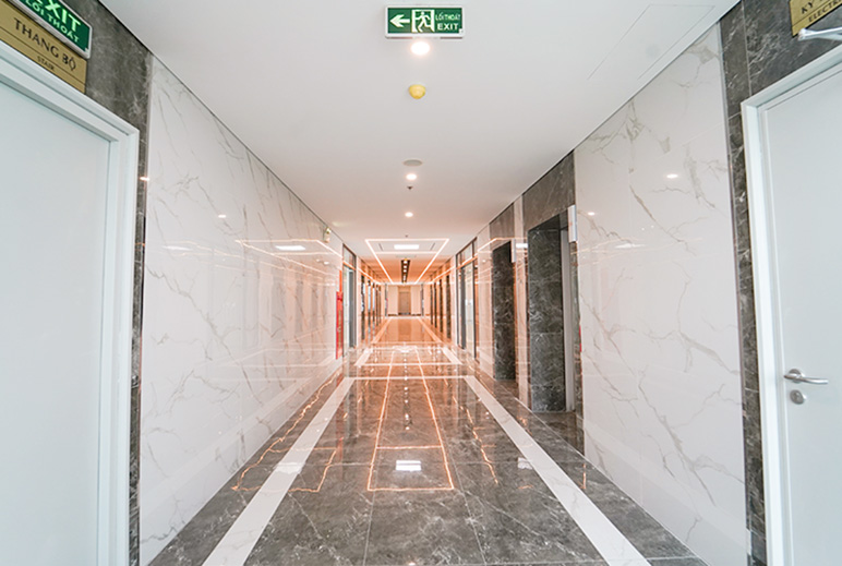 Intracom Riverside