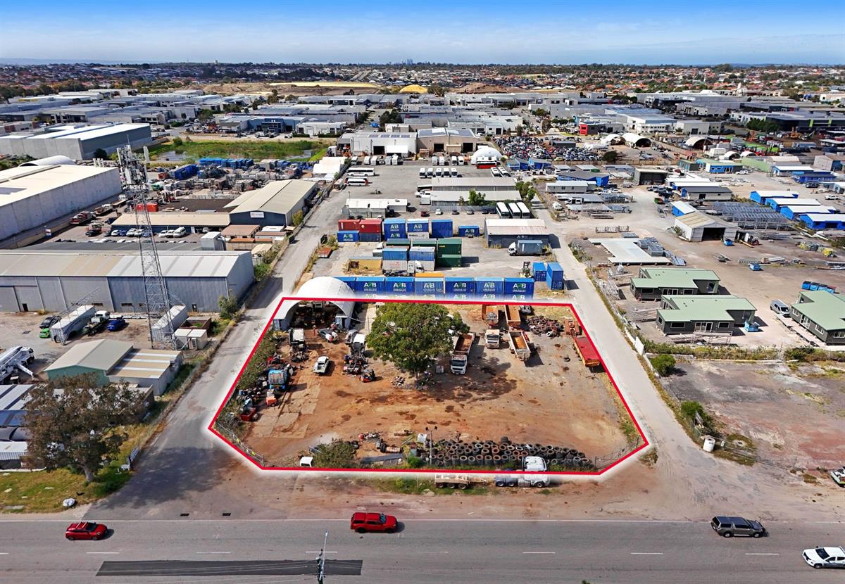 320 Gnangara Road