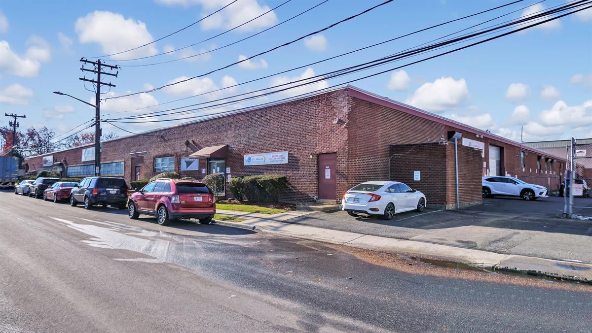 Inwood - Warehouse/Distribution