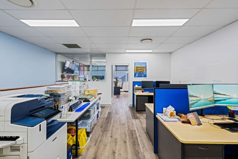 2/210 Queensport Road