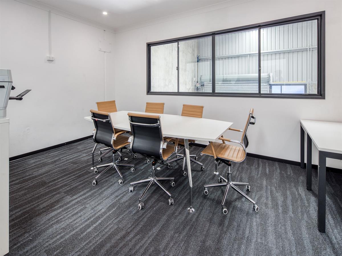 2/1305 Lytton Rd